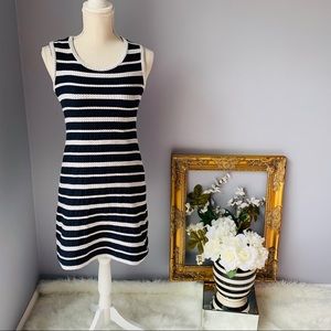 Striped Max Studio mini dress. Size S 💕